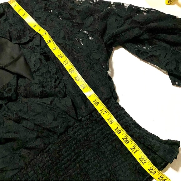 Sunny Leigh Black Lace Blouse Size Medium Smocked Waist Long Sleeve Top - Picture 13 of 14